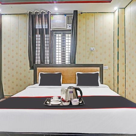 Capital O Sl Galxy Hotel Канпур Екстериор снимка