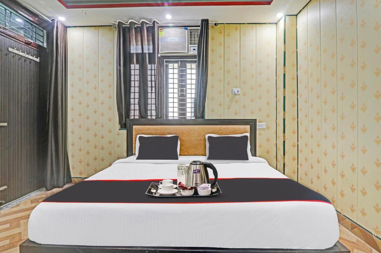 Capital O Sl Galxy Hotel Канпур Екстериор снимка